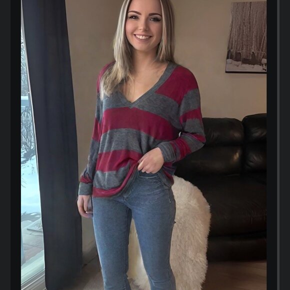 TNA Tops - 💋🎉🎄 You are going to Love this Shirt